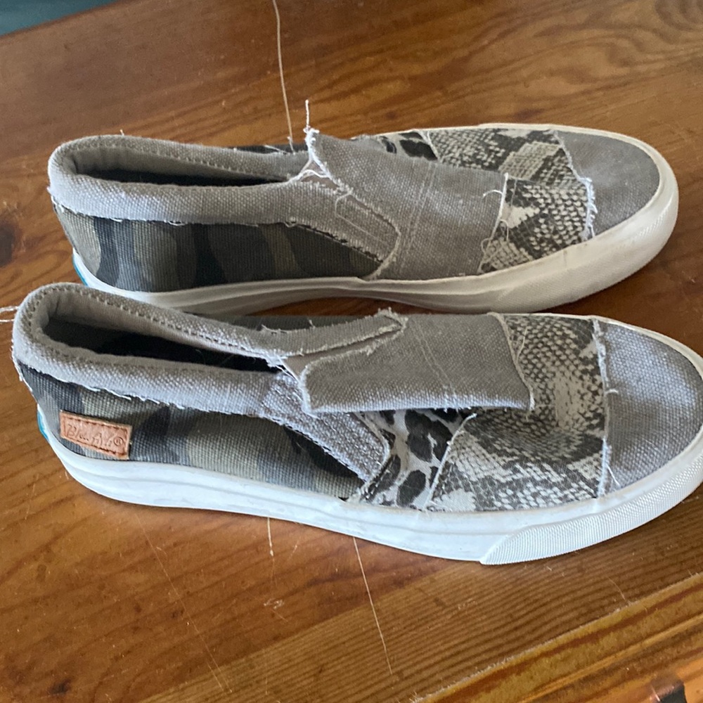 Blowfish size 6  woman’s